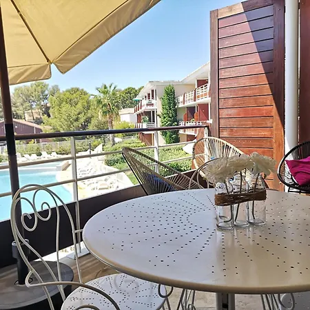 Magnifique T2 Standing Piscine Proche Apartment *
